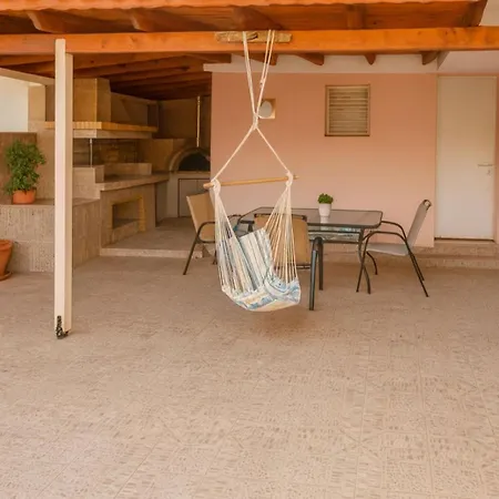 Efi's House Nyaraló