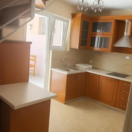 Nyaraló Efi's House
